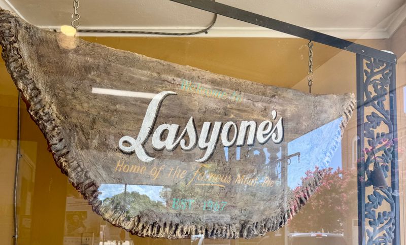 Time Capsule Dining Room Details