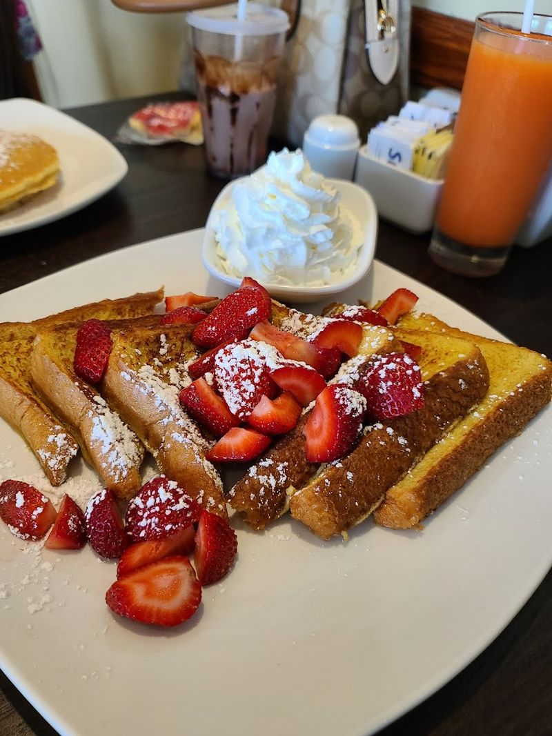 Egg Haven Pancakes & Cafe - DeKalb