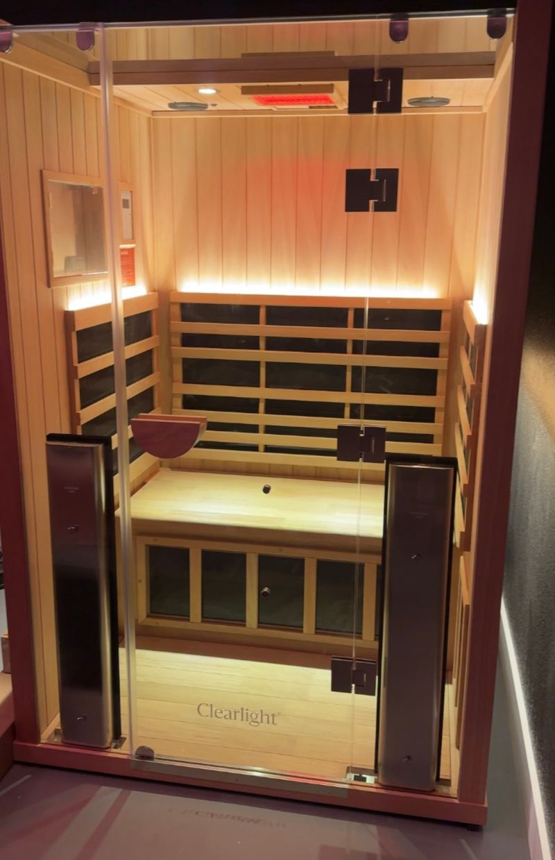 Red Light Therapy: The Quiet Overachiever Of The Studio