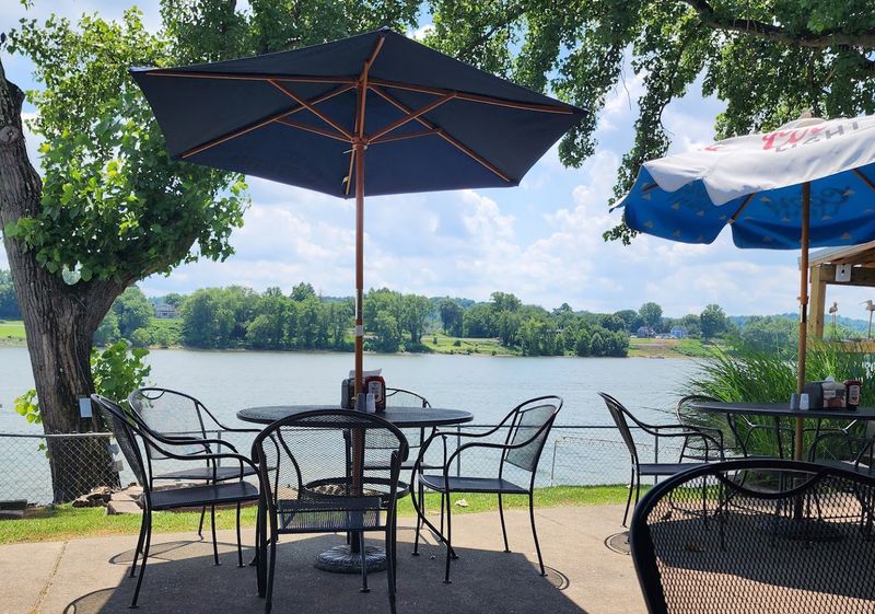 Boathouse BBQ, Marietta