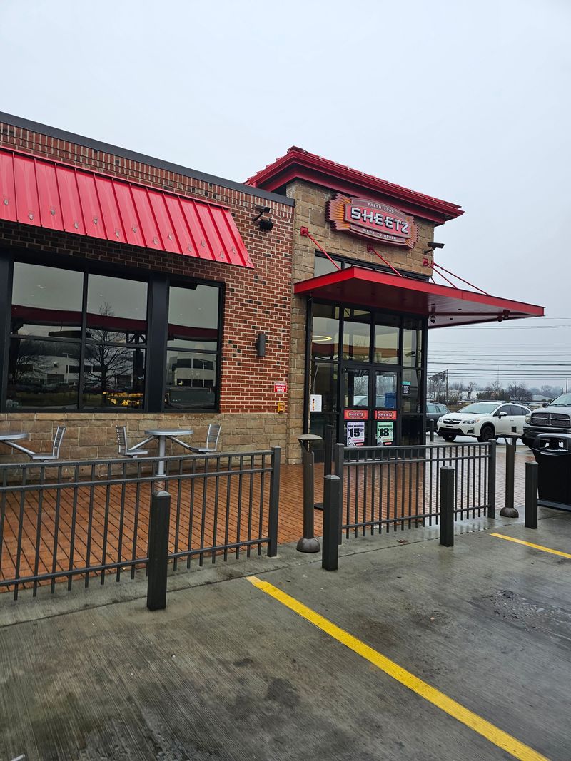 Sheetz (Made-to-Order burgers)
