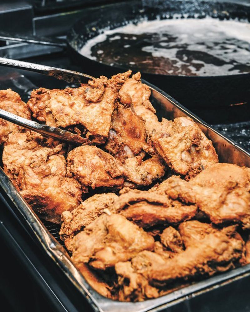 Charles' Country Pan Fried Chicken: Harlem's Hidden Treasure