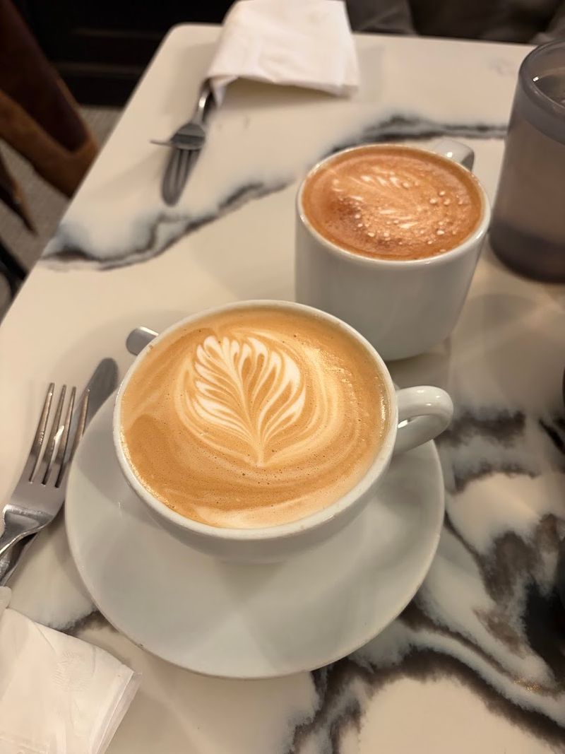 The Dirty Chai Latte That Steals the Spotlight