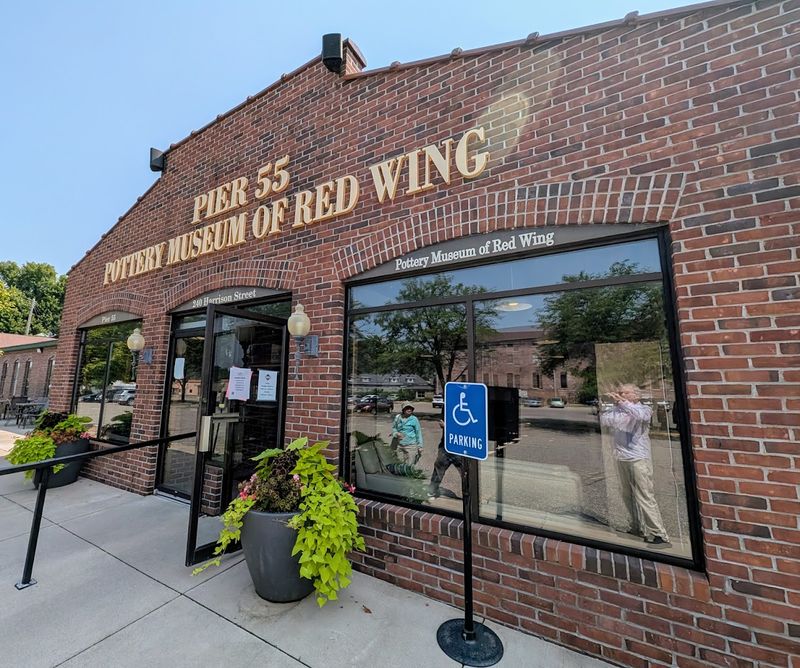 Red Wing Red Wing