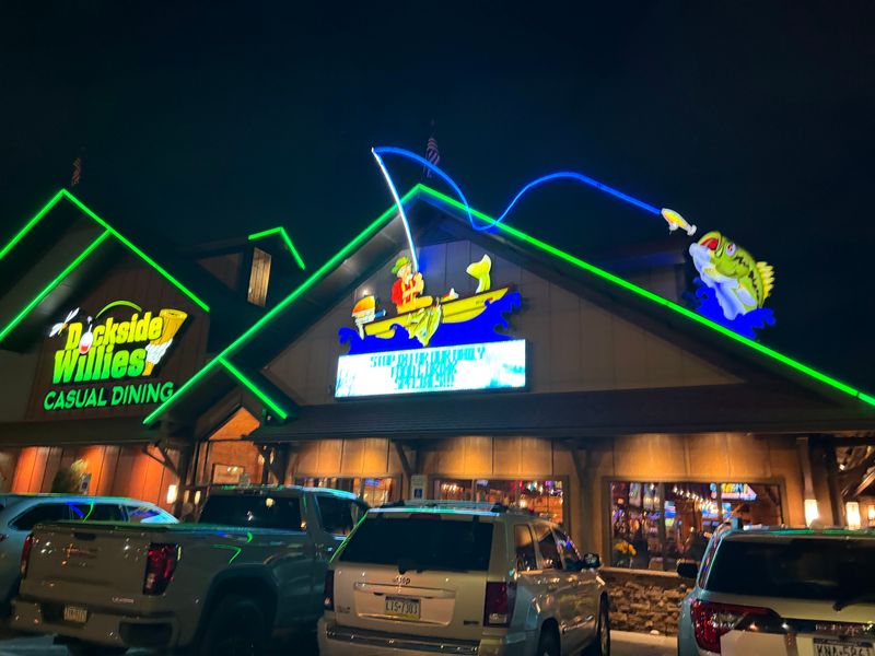 Dockside Willies, Lemoyne