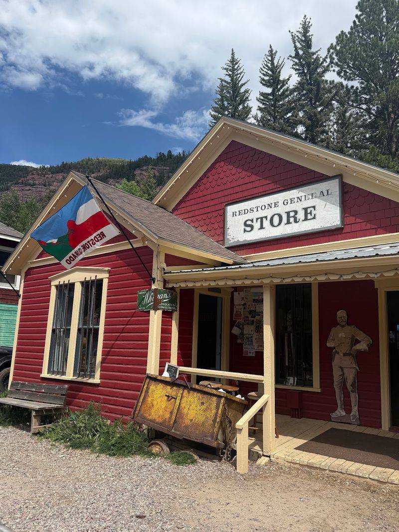 Redstone General Store, Redstone