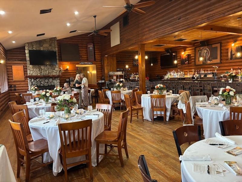 Redwood Lodge