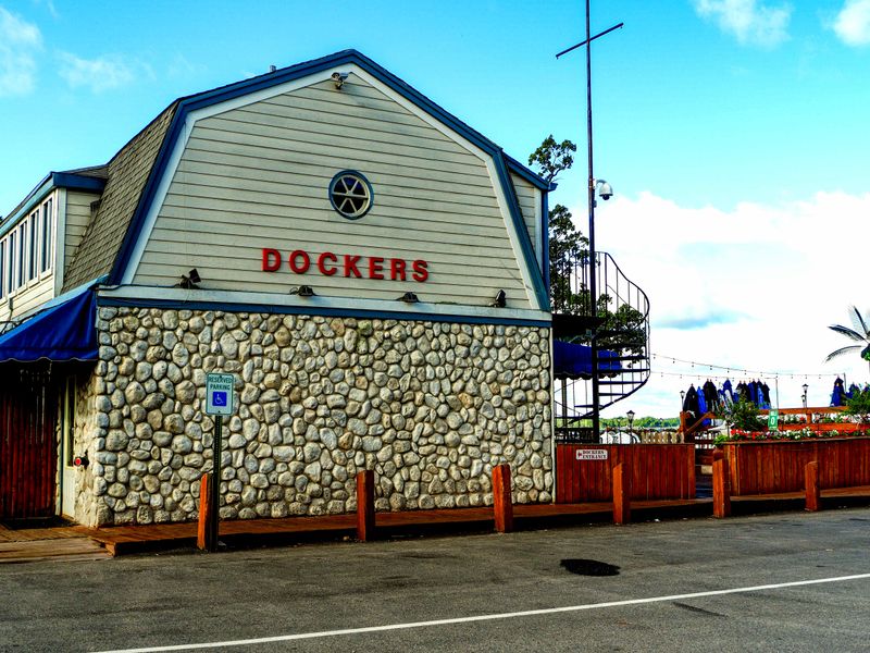 Dockers Restaurant, Fox Lake