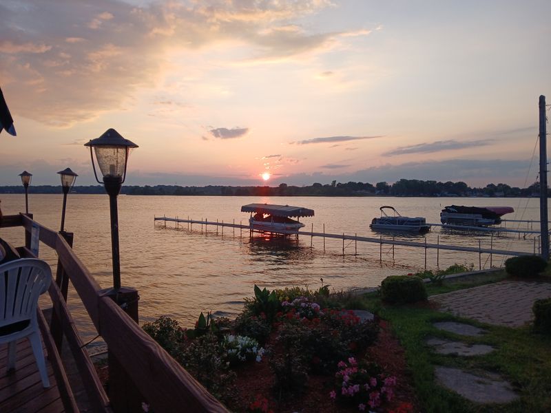 Dockers Restaurant – Fox Lake