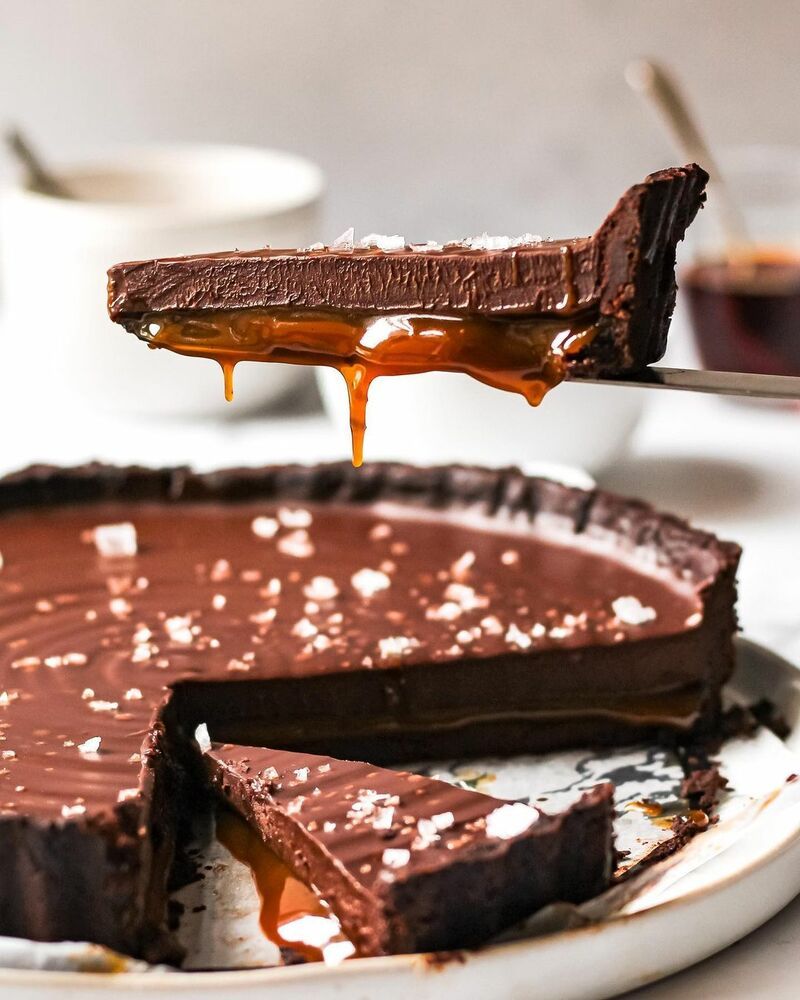 Salted Caramel Chocolate Tart
