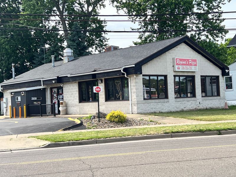 Regina's Pizza, Akron Regina's Pizza, Akron