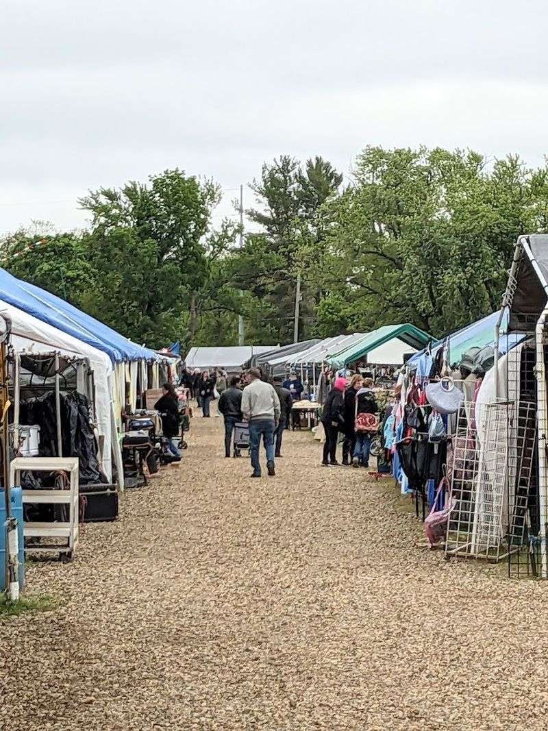 Reits Flea Market