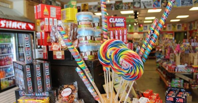 Relive Sweet Memories At This Enormous Candy Haven In Illinois