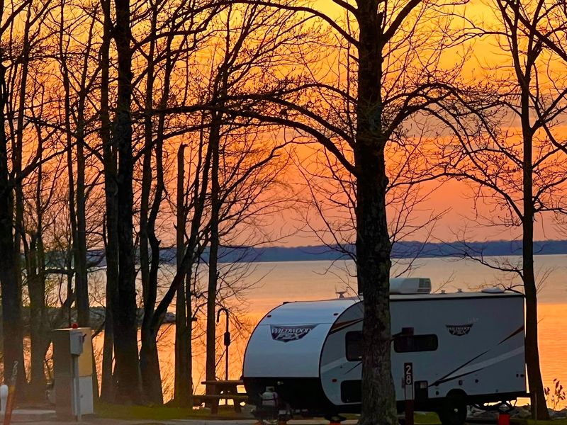 Rend Lake (Gun Creek Campground), Whittington