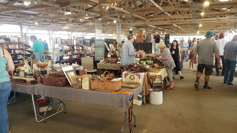 Renninger's Antique and Farmers Market, Kutztown, Pennsylvania Renninger's Antique and Farmers Market, Kutztown, Pennsylvania