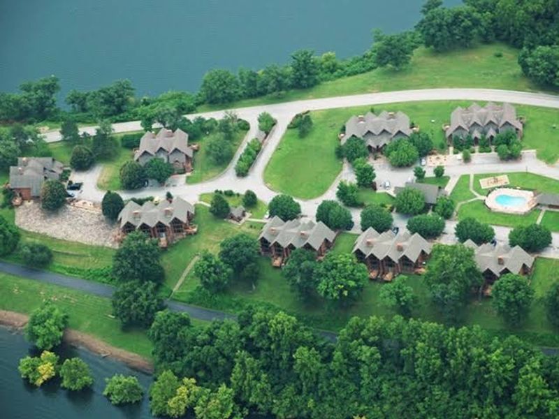 Resort-Style Corners Near The Shore