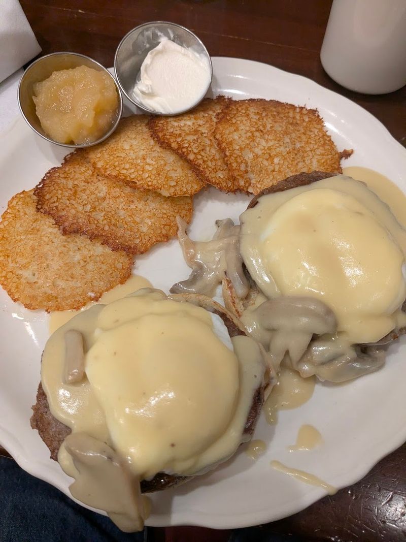 Eggs Michael’s: Savory Balance