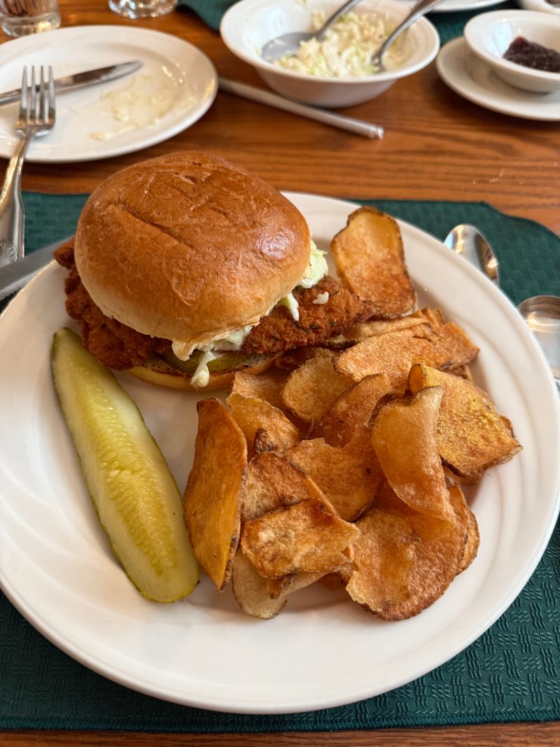 Know Your Alternatives To Family Style