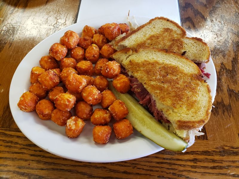 Leave Room For Club Sandwich Logic