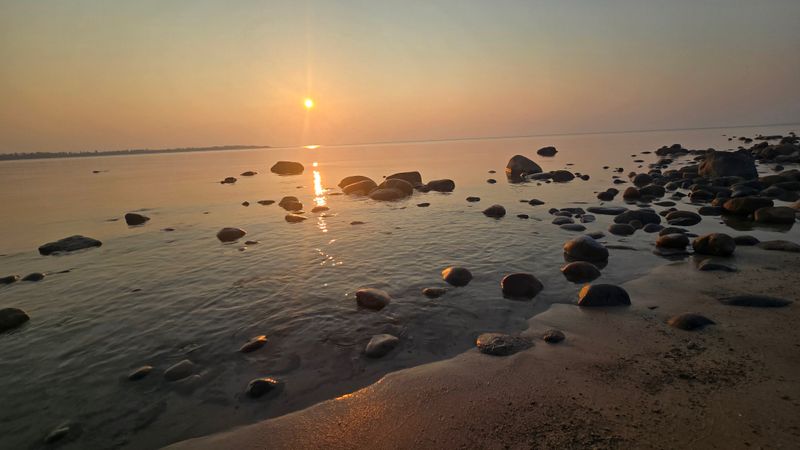 A Quiet Finish At The Water