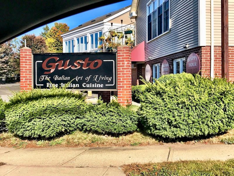Gusto Trattoria
