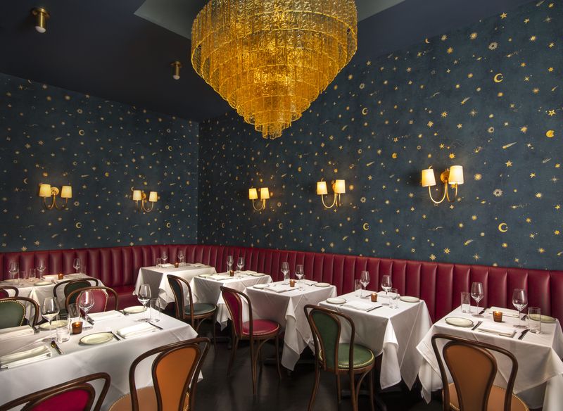 Hoexters: The Neighborhood Bistro That Time Forgot