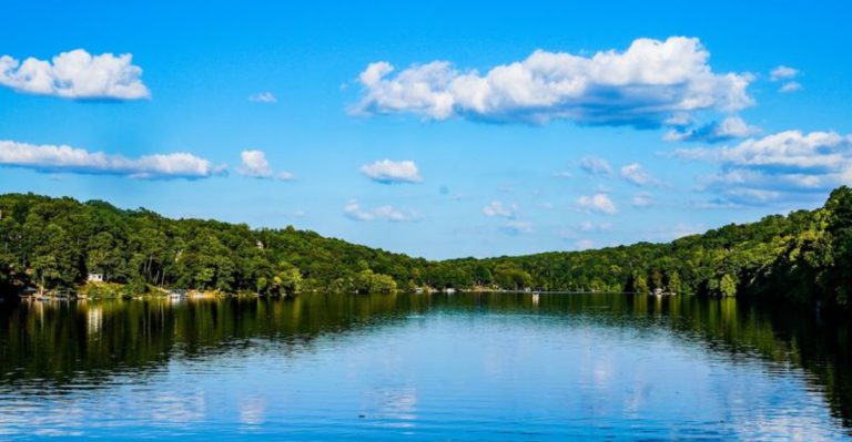 Retirees Say This Affordable Arkansas Town Made Them Wish They Moved Sooner
