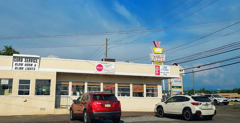 Victory Pig Pizza & Barbecue, 905 Wyoming Ave, Wyoming, PA 18644