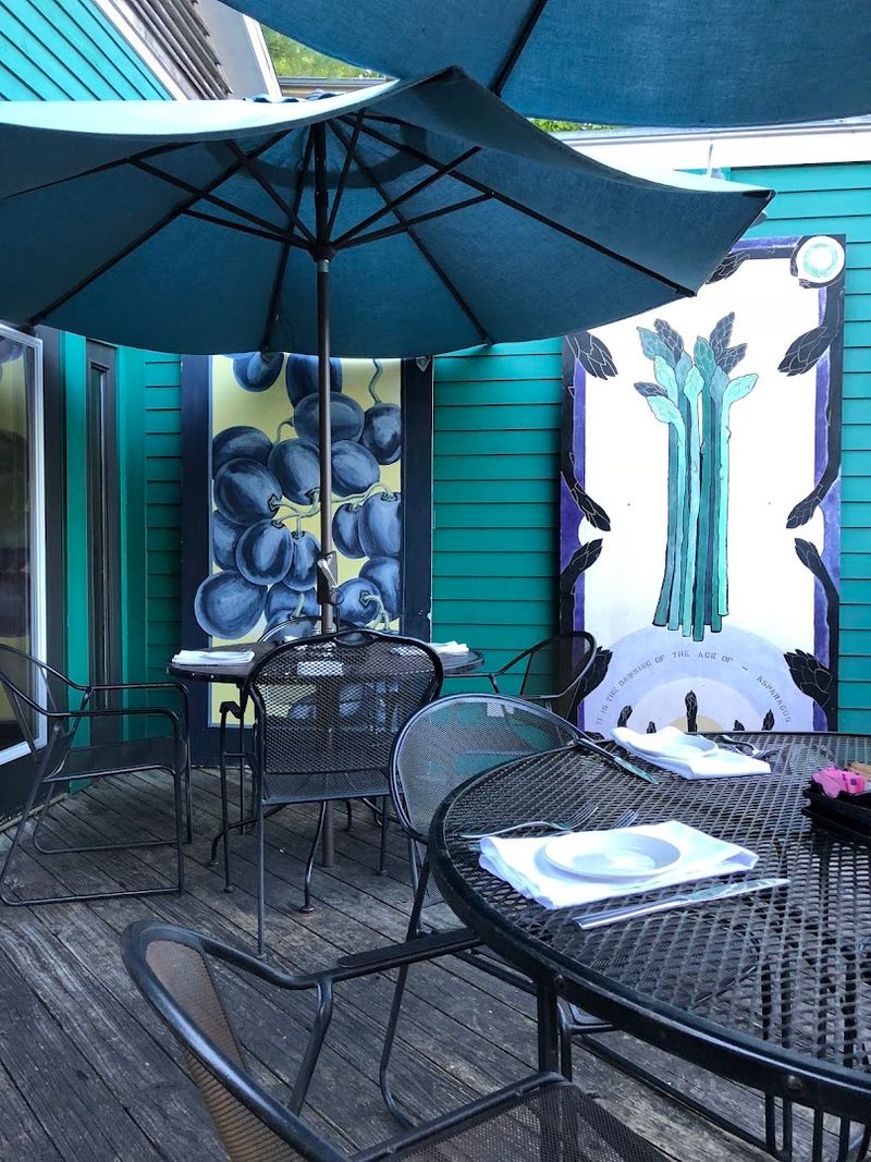 Local Flavor Cafe, Eureka Springs