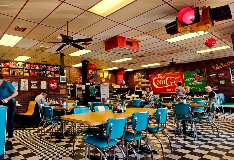 Wesner’s Grill, Rogers