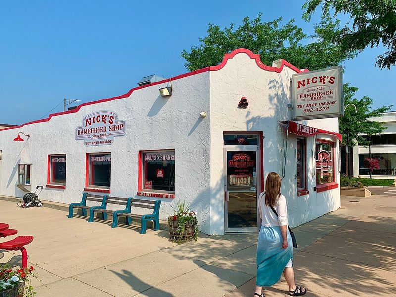 South Dakota: Nick's Hamburger Shop