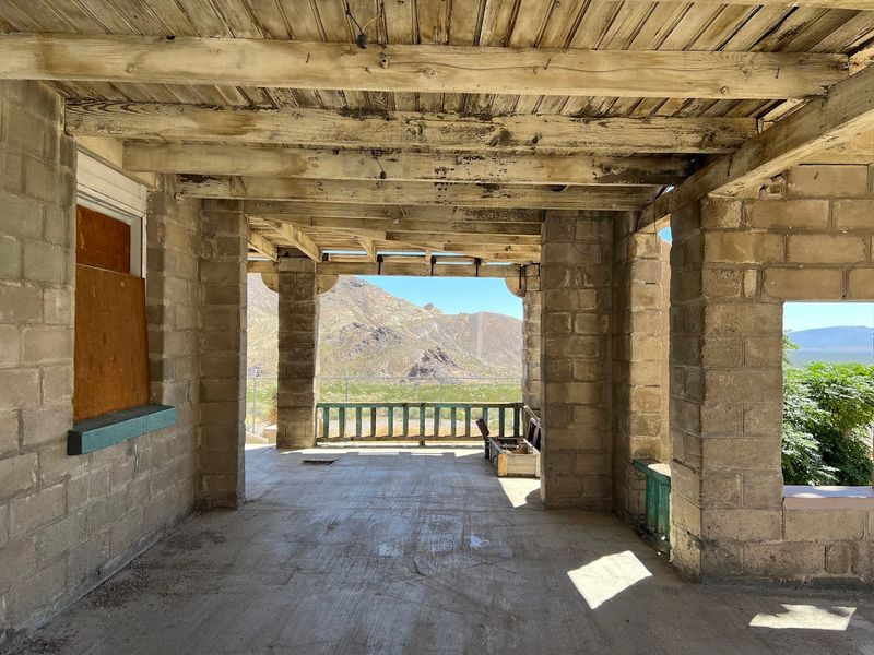 Rhyolite School And Jail Sites