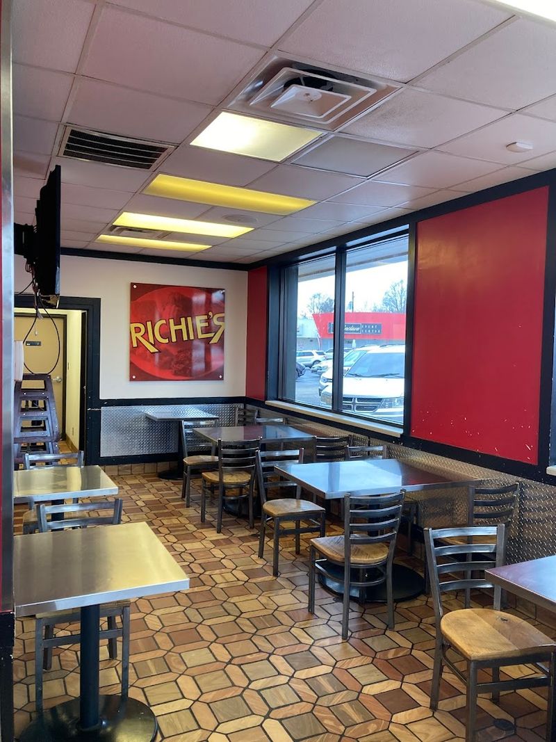 Richie's Chicken & Soul, Cincinnati
