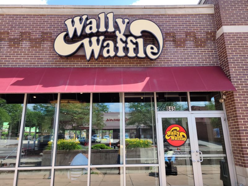 Wally Waffle, Akron