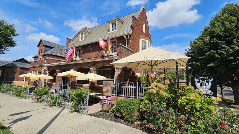 Valter's at the Maennerchor, Columbus