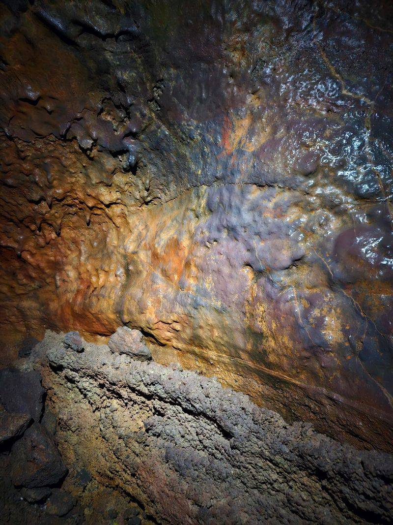 Rippled Walls Shaped by Flowing Lava Rippled Walls Shaped by Flowing Lava