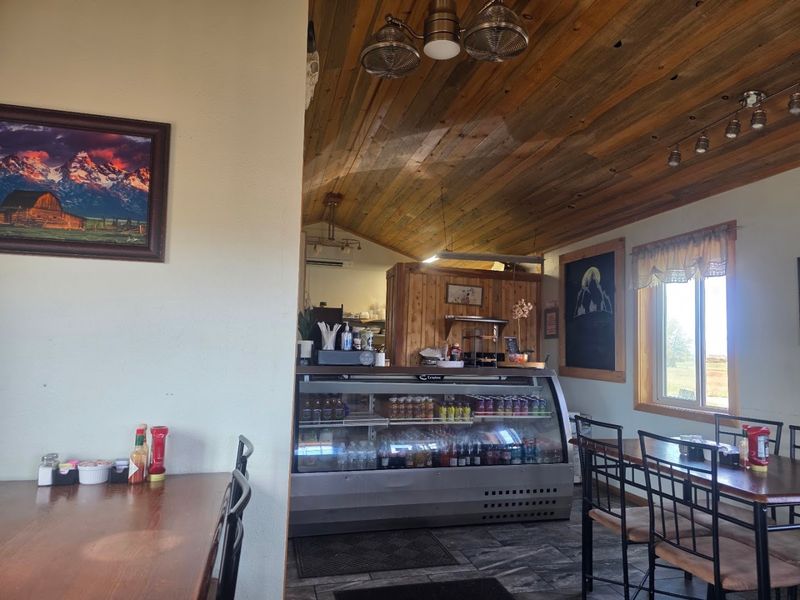Rita's Cafe, Walden