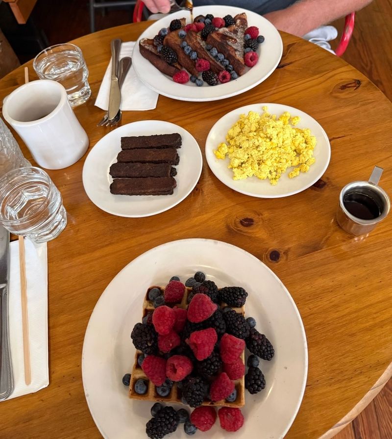 Rittenhouse Makes The Perfect Backdrop For Brunch Rittenhouse Makes The Perfect Backdrop For Brunch