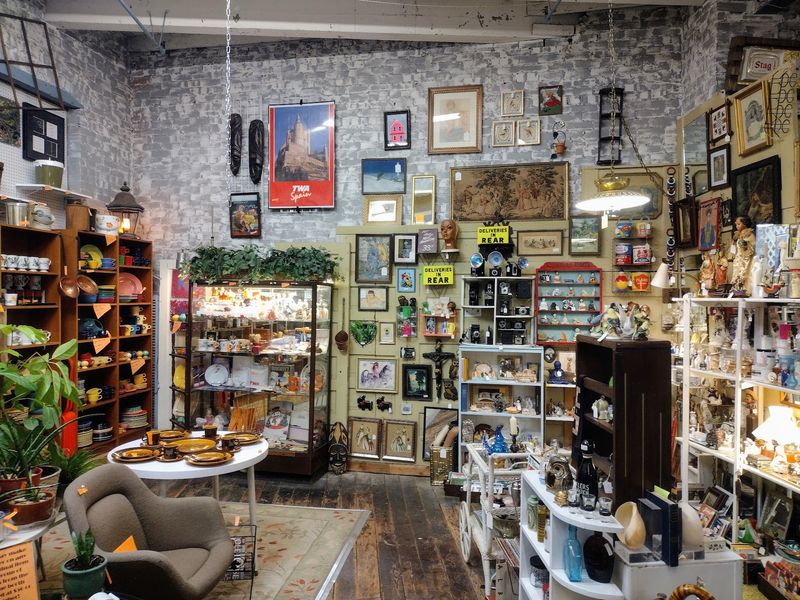 River Market Antiques River Market Antiques