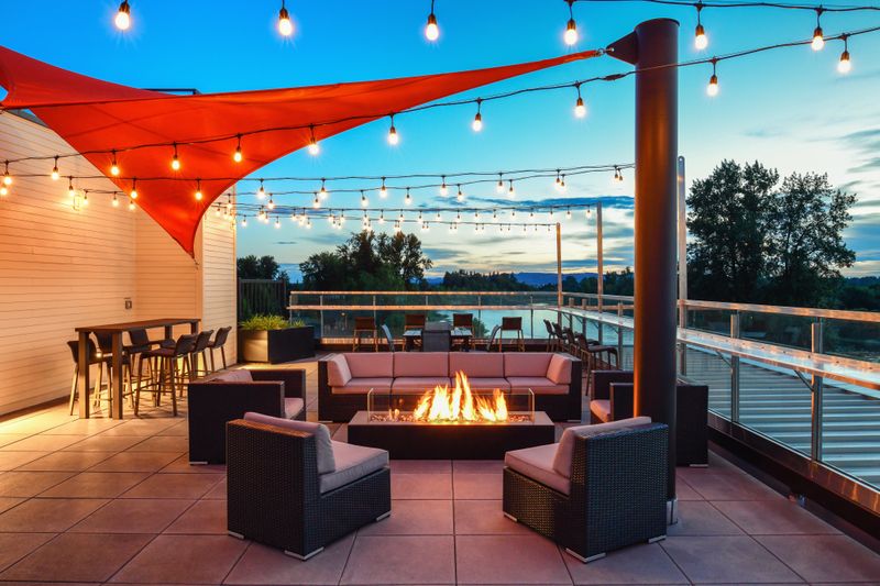 Territory Restaurant at The Independence Hotel – Independence (Willamette River)