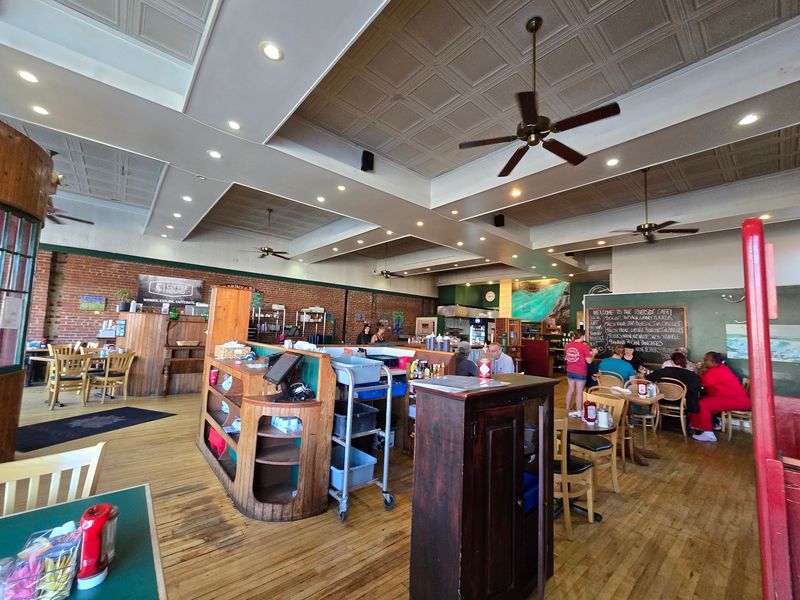 Riverside Cafe, Ellsworth Riverside Cafe, Ellsworth