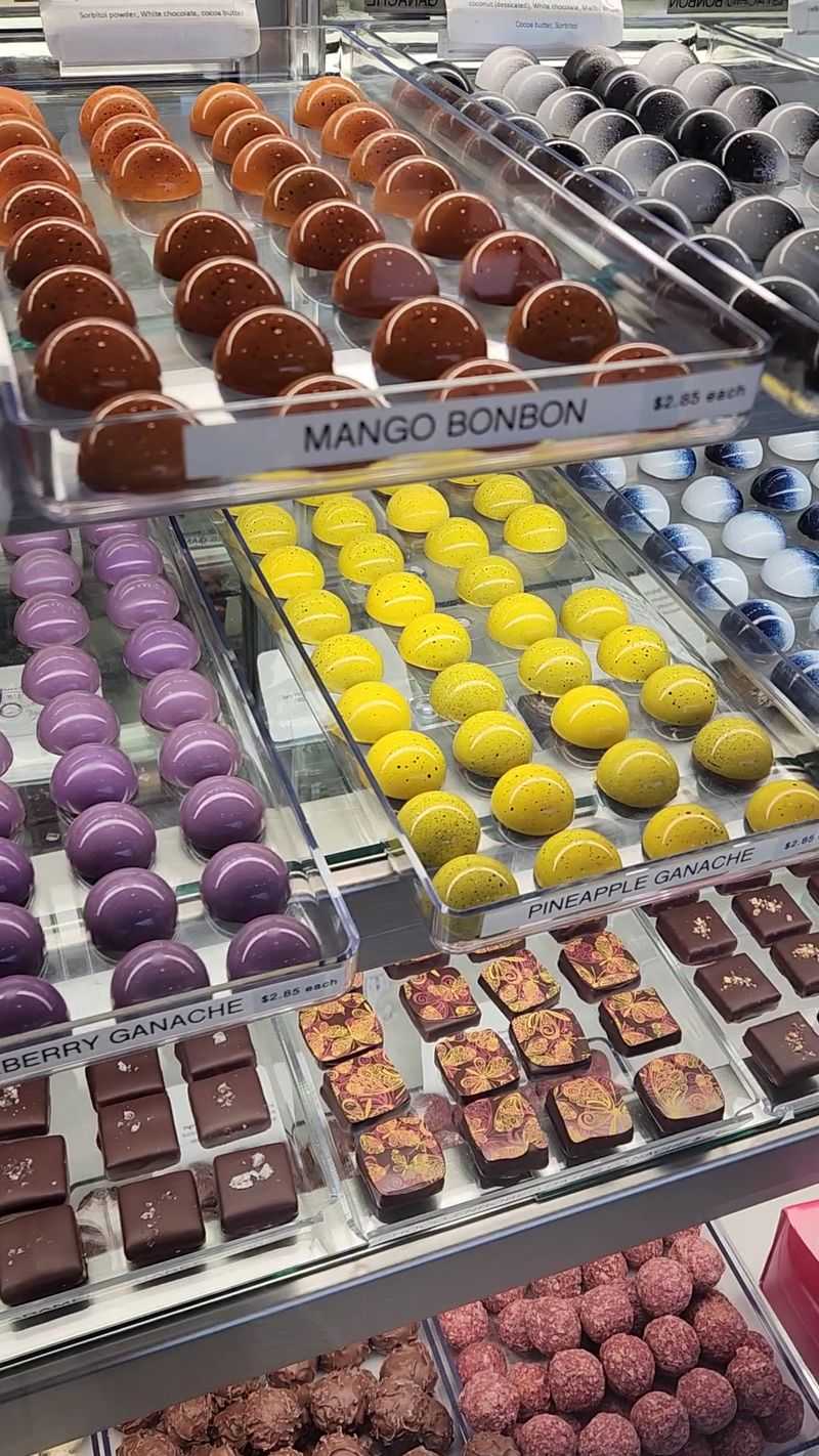 Chocs 'N Boxes LLC - Norridge