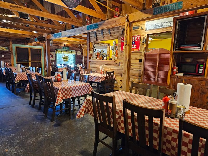 Rivertowne BBQ, Ozark