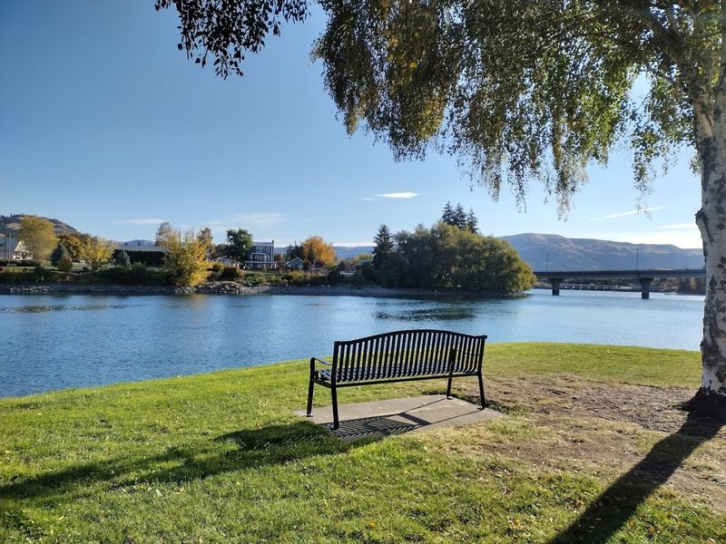 Riverwalk Park: The Perfect Starting Point