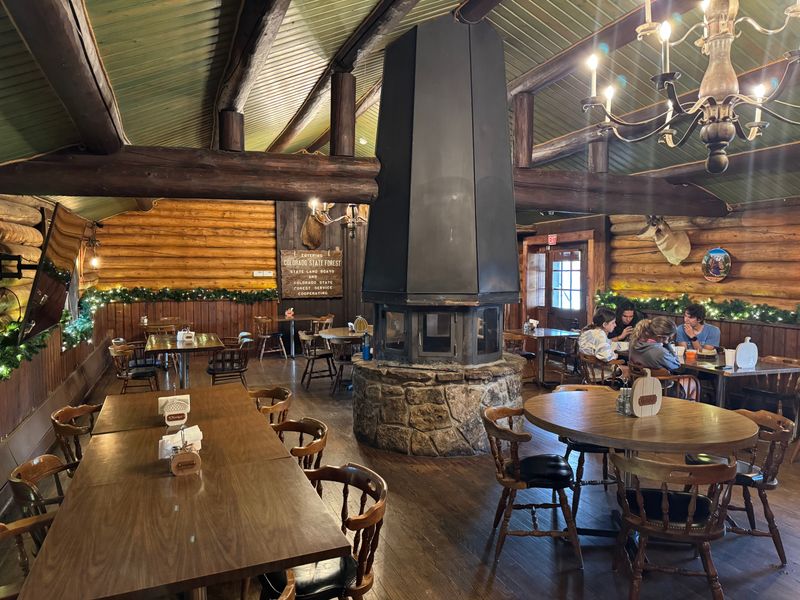 Howling Coyote Roadhouse 