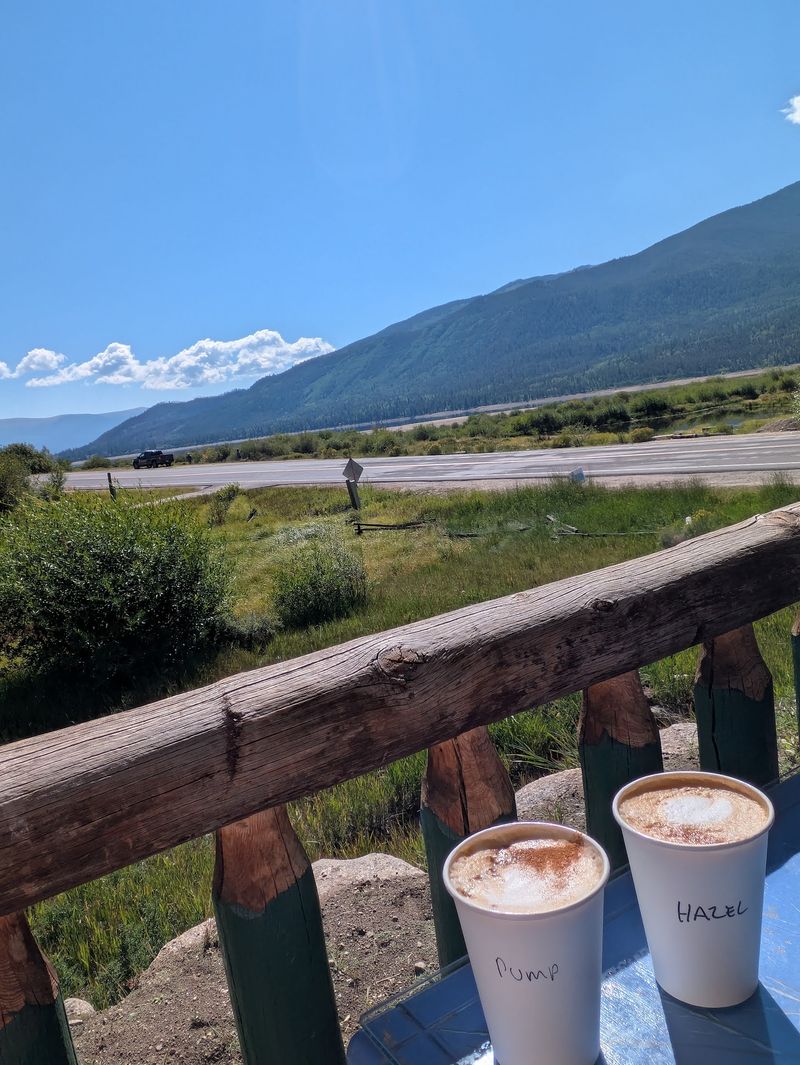 Roadhouse Coffee + Ice Cream, Twin Lakes