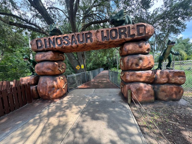 Dinosaur World — 5145 Harvey Tew Rd, Plant City