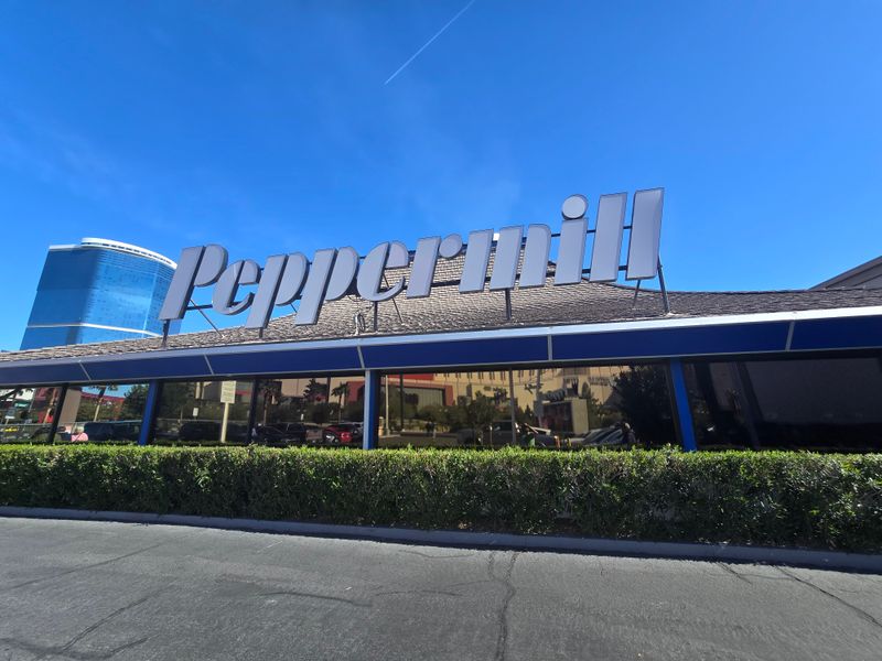 The Peppermill Restaurant & Fireside Lounge