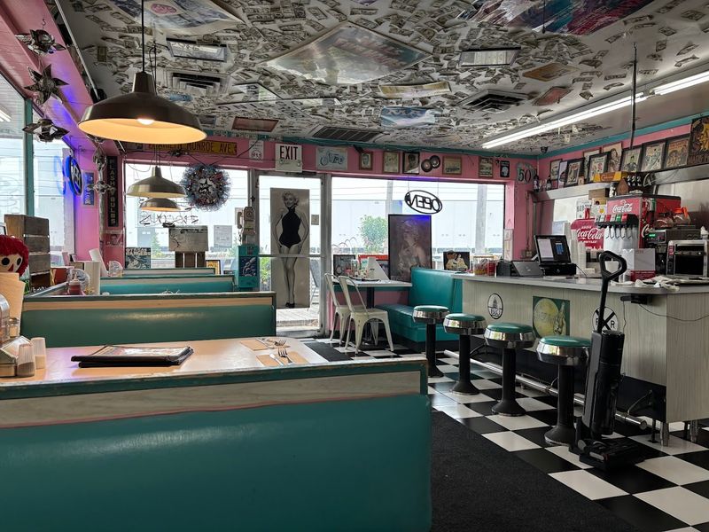 Rock-Cola 50's Cafe Rock-Cola 50's Cafe
