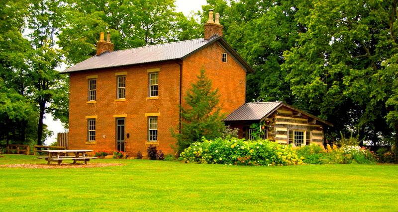 Murphin Ridge Inn – West Union